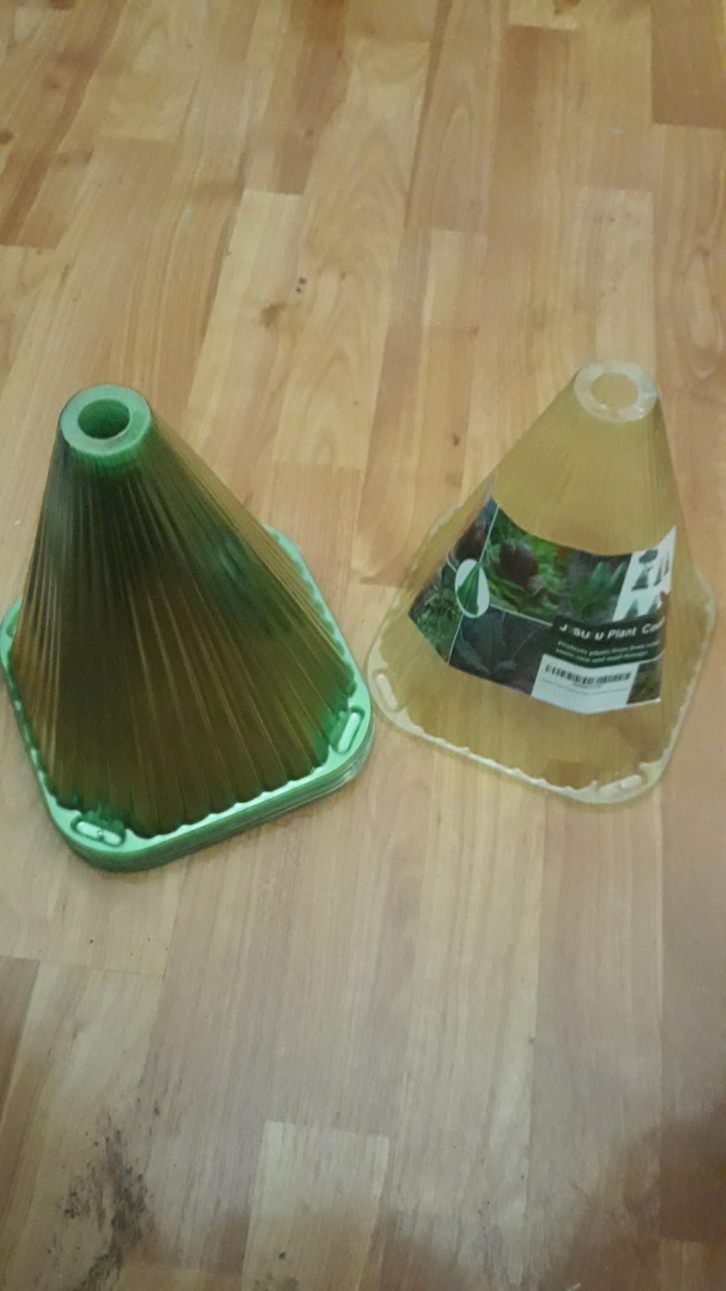 Garden Cloches for Plants, 20 Pack Plant Covers | Reusable Plant Bell Cover Protects Plants from Birds, Frost,Snails Etc. customer photo 2