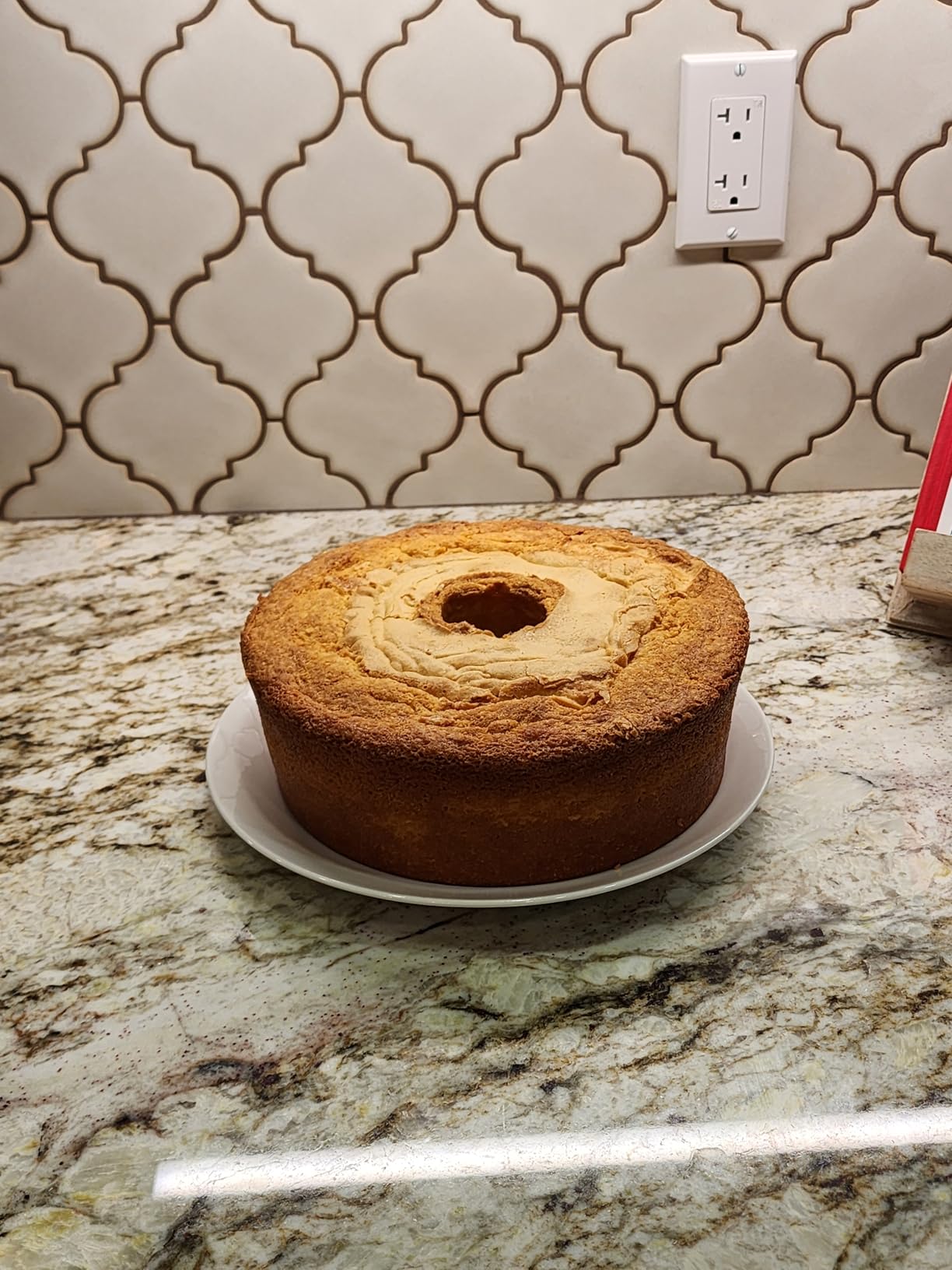 P&P CHEF Angel Food Cake Pan, 10 Inch Cake Pan Round Baking Tube Tin for Baking Pound Cakes, Conical Hollow & One-piece Design, Stainless Steel Core & Heavy-duty, Oven Safe - Black customer photo 1