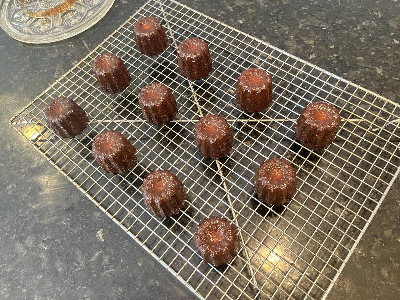 6 Canele Mold Cake Pan Non-Stick Canele Muffin Bakeware Cupcake Pan for Oven Baking (Champagne Gold) customer photo 2