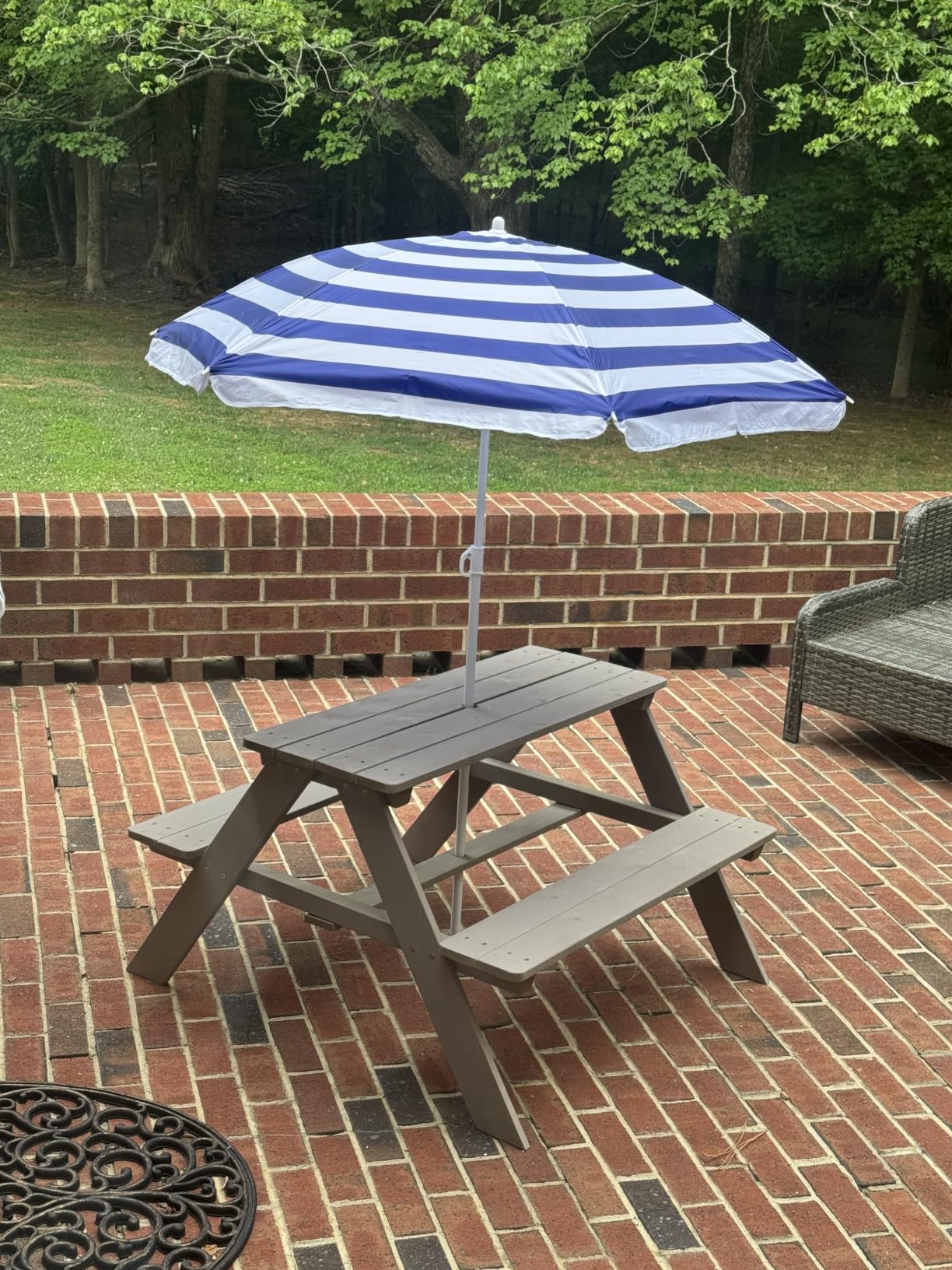 Best Choice Products Wooden Kids Picnic Table with Umbrella, Outdoor Activity Table Set with Built-in Benches, 220 lb Capacity per Bench - Navy customer photo 1
