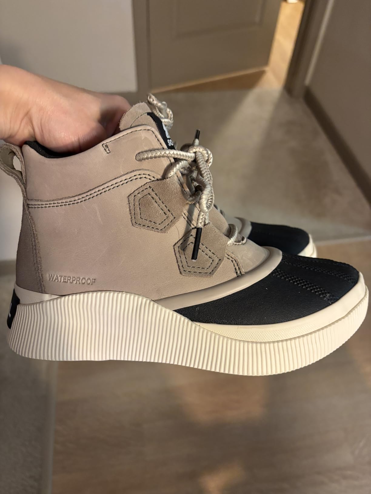 SOREL Women's Out N About lV Classic Waterproof Boot customer photo 1