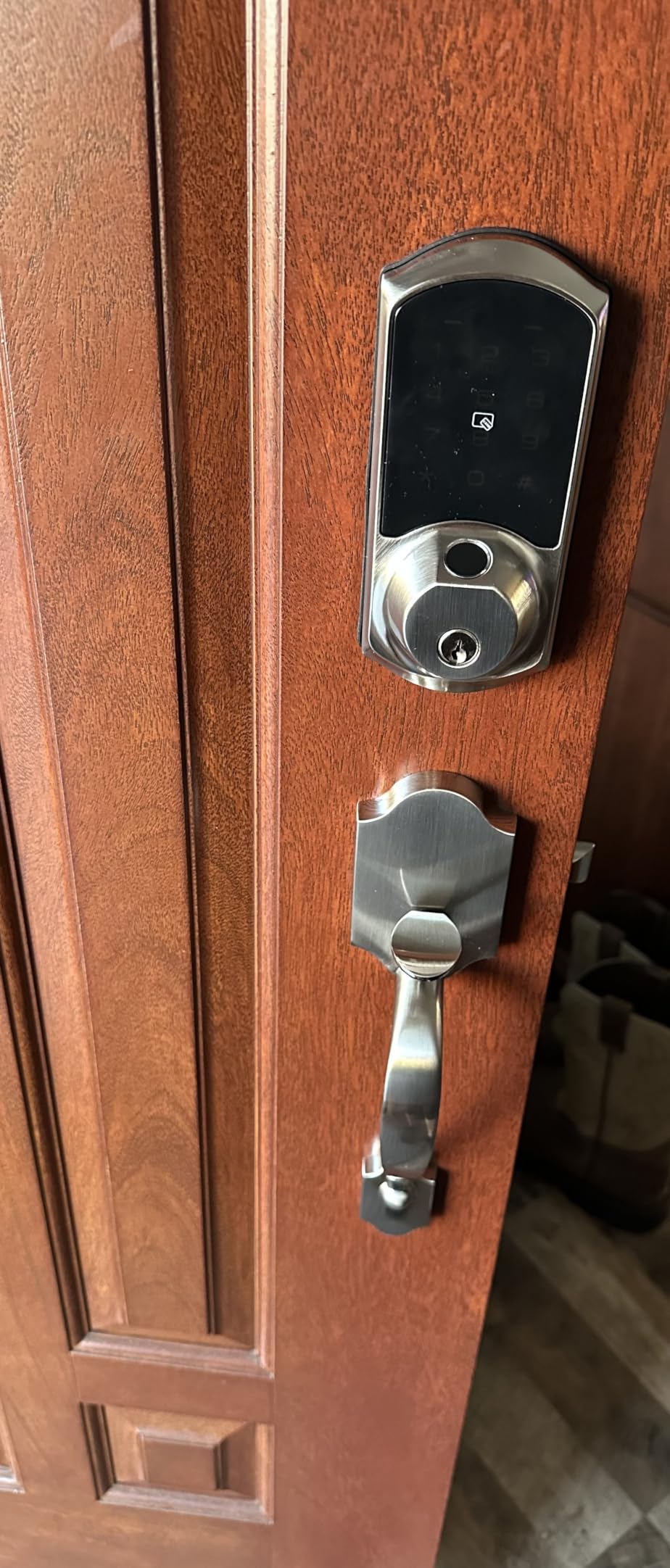 Veise VE07-H Fingerprint Smart Lock for Front Door Handle Set, Matte Black, App Control, 0.3s Fingerprint Unlock, 8-in-1 Unlock, Keyless Entry Keypad Deadbolt, 250+ Codes, Touchscreen, Auto Lock customer photo 2