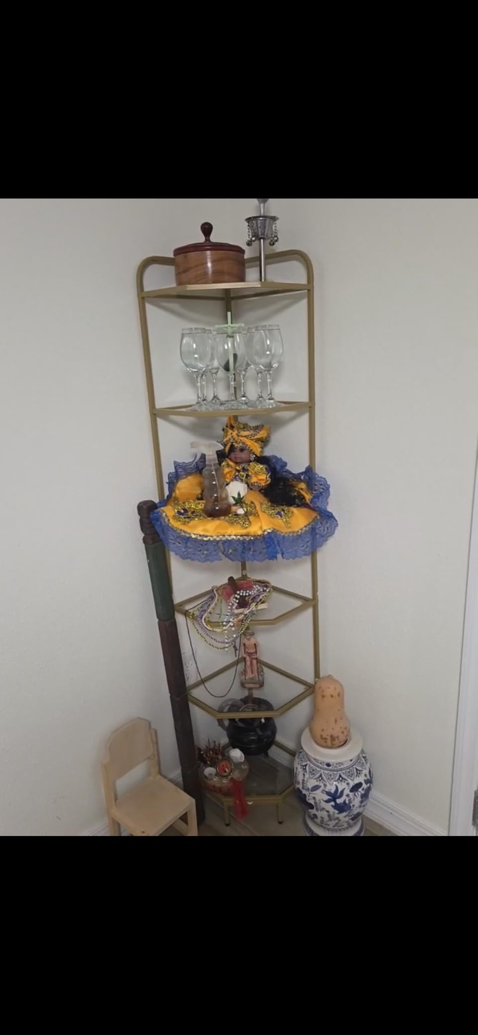 Hzuaneri Corner Shelf Stand, 6-Tier Glass Bookshelf Bookcase, Plant Stand | Bathroom Organizer Steel Frame, Tempered Glass, Modern Style for Living Room, Bathroom, Kitchen, Gold CS90600G customer photo 1