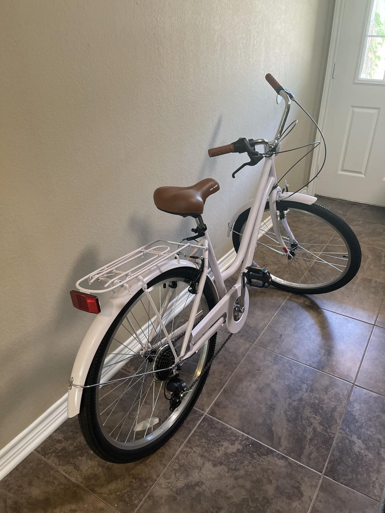 HILAND 26 inch Beach Cruiser Bike for Men and Women, 7 Speed Step-Through Frame Adult Bicycle with Rear Rack, Retro Bike Commuter City Bicycle customer photo 1