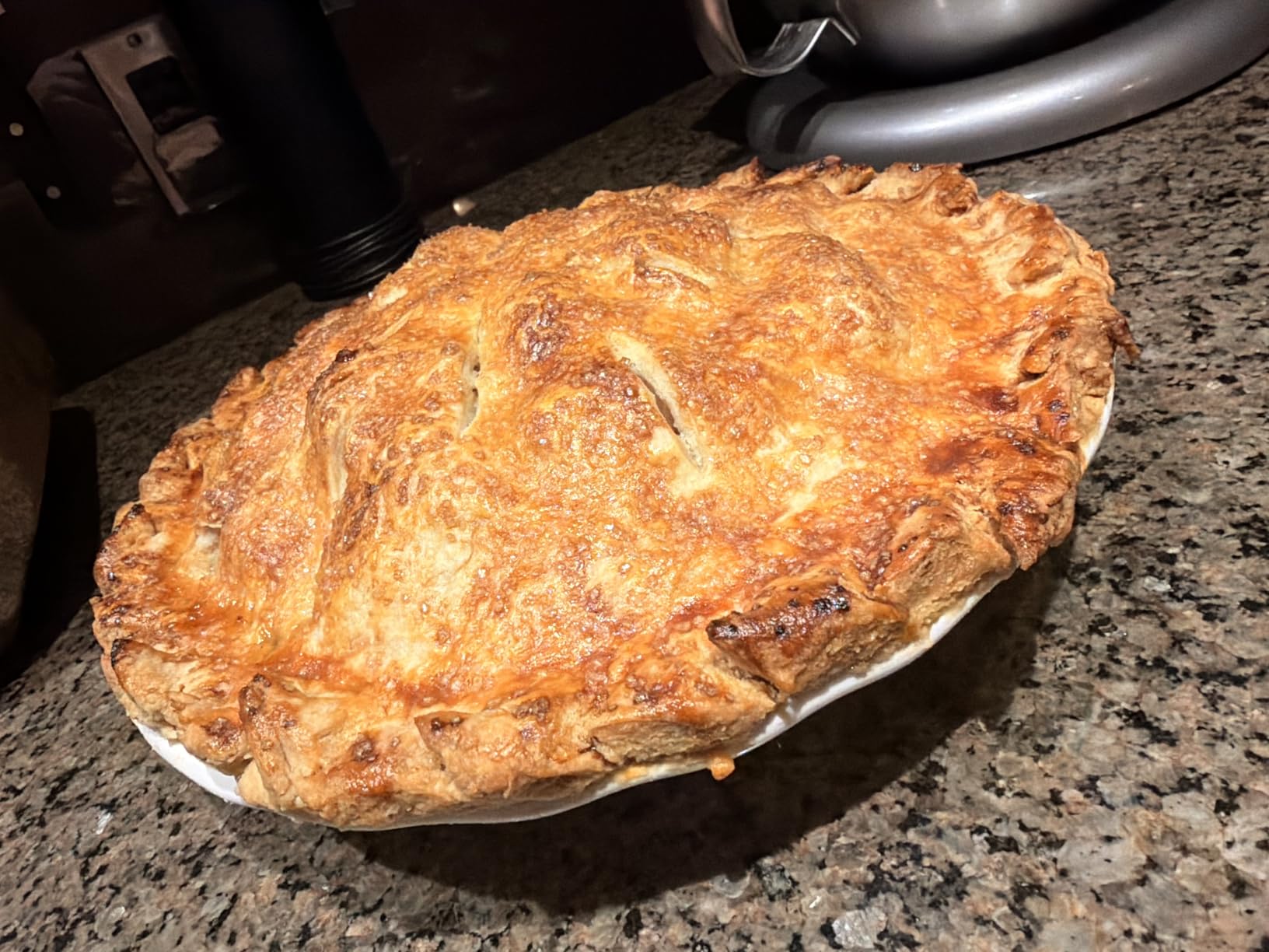 MALACASA 40 Oz Ceramic Pie Pan 9 Inch, Fluted Pie Dish for Quiche, Versatile for Quiche, Pie, Tart, Casserole, Non-Stick Glaze, Even Heat Distribution customer photo 1