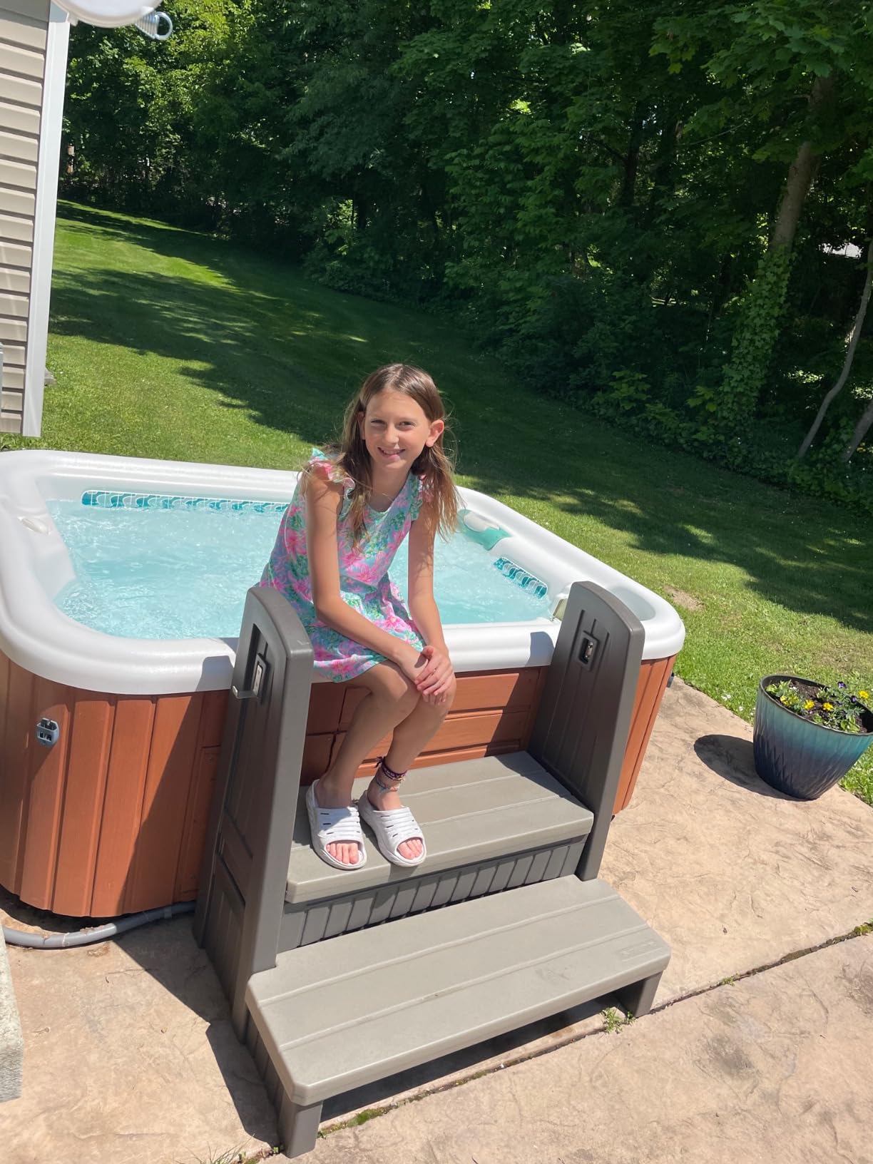 Step2 Hot Tub Storage Steps with Handrails, 2-Step Stool, Waterproof Stairs for Outdoor/Indoor Pool or Jacuzzi, Made of Durable Plastic, Gray customer photo 2