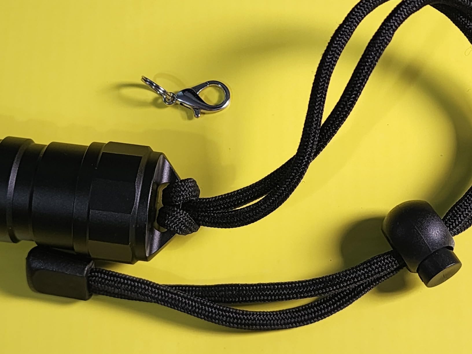 sofirn SD06 Scuba Diving Flashlight, 3200 High Lumens 472 Meters Long Throw Bright Underwater Light, Waterproof Flashlight for Underwater 100 Meters with Charger (6500K) customer photo 1