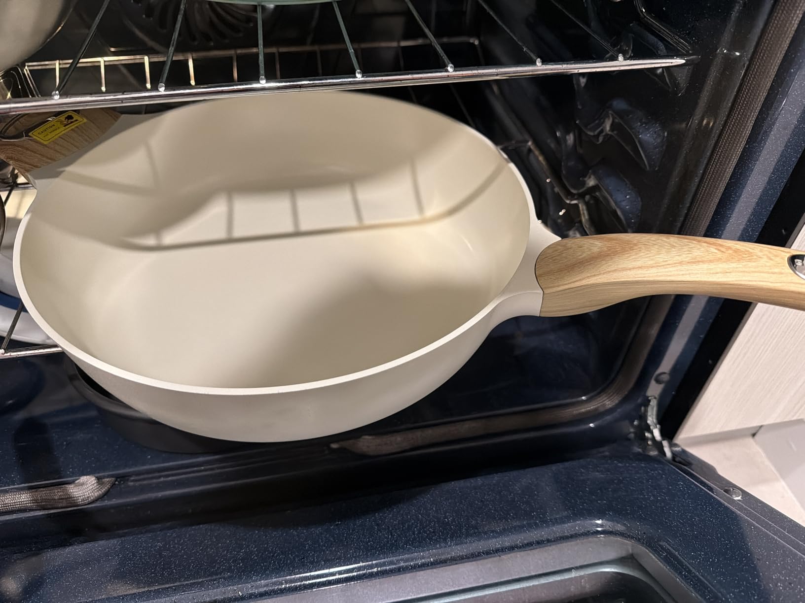 SENSARTE Nonstick Frying Pan Skillet with Lid, 13.3 Inch Large Deep Frying Pan, 6 Qt Non Stick Saute Pan with Cover, Induction Pan, Healthy Non Toxic Cooking Pan with Helper Handle, PFOA PFOS Free customer photo 2