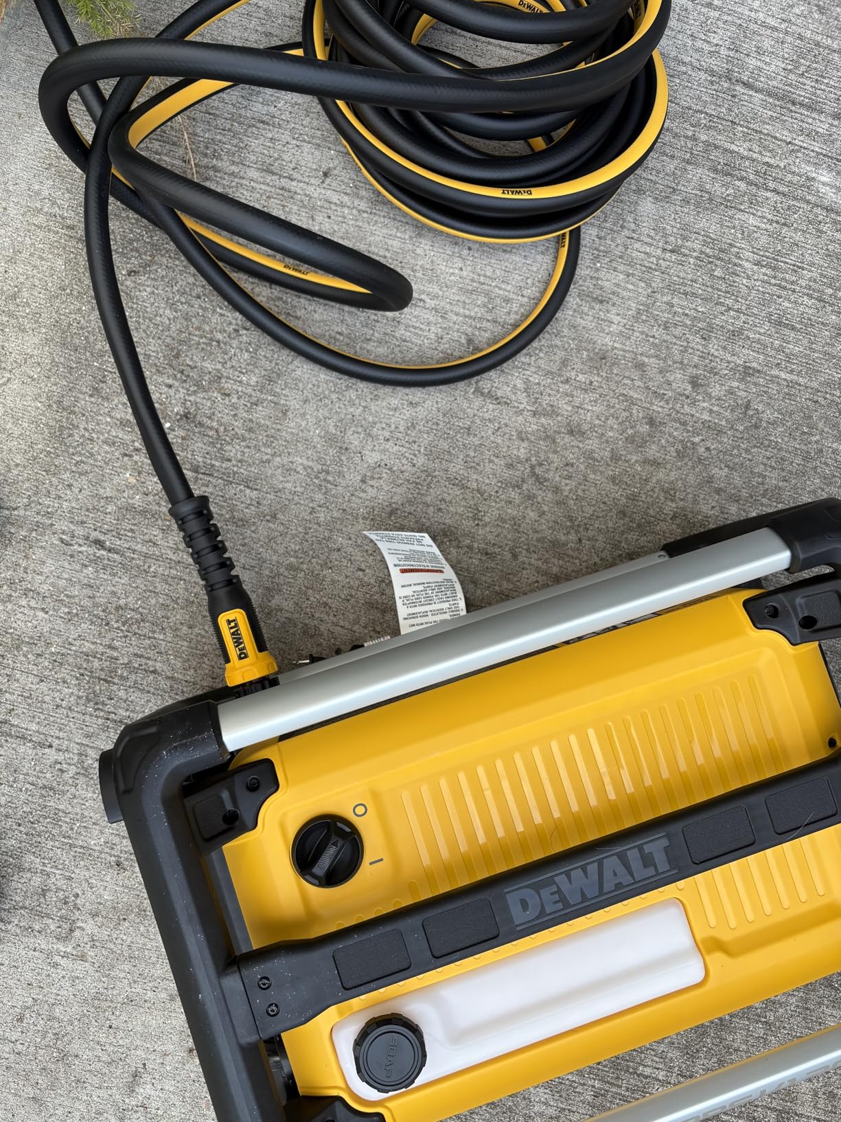 DEWALT Professional Grade Heavy Duty Garden Hose 50 Feet x 5/8 Inch customer photo 1