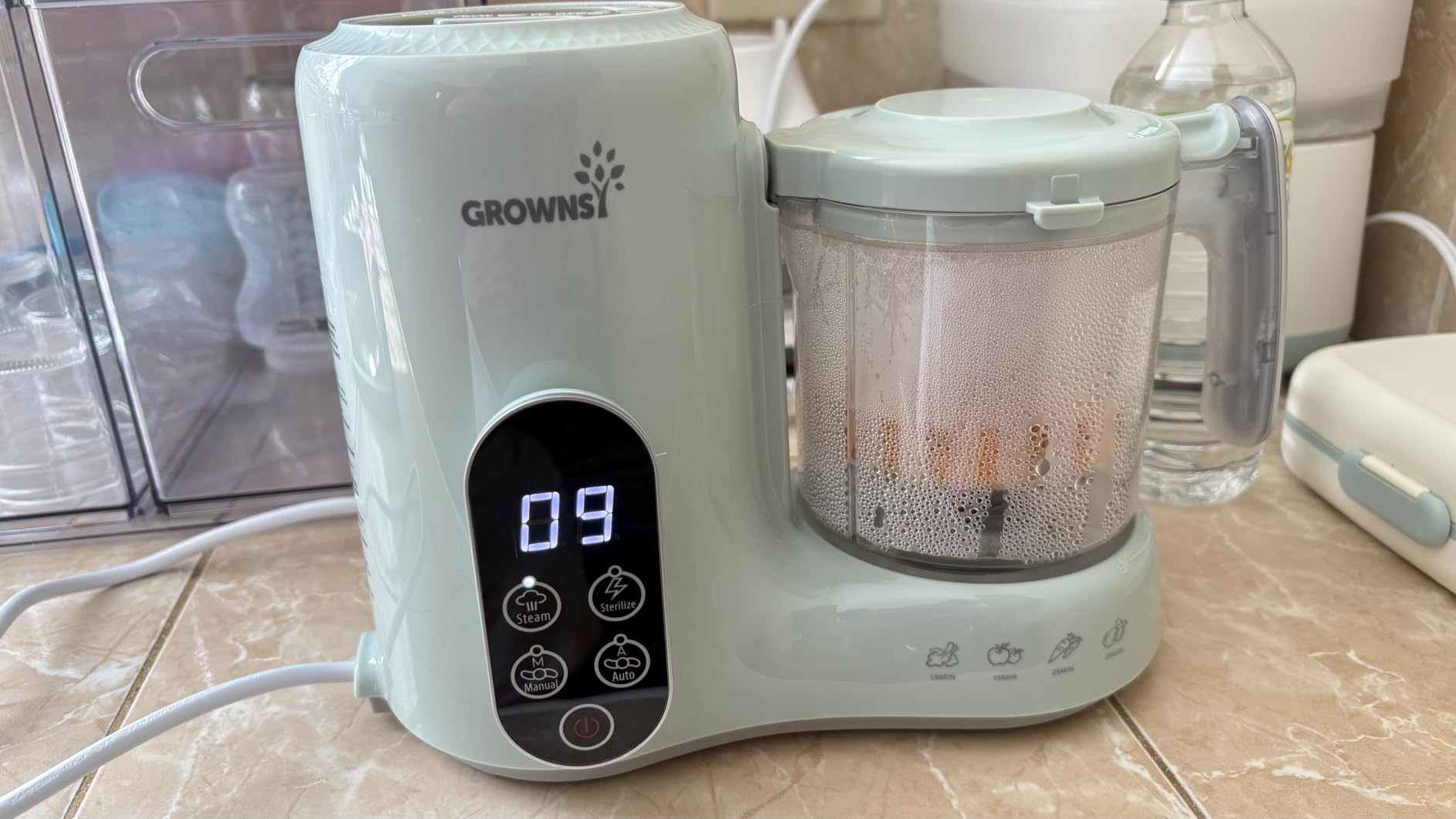 Grownsy Baby Food Maker with Steam Basket, One Step Baby Food Processor Steamer Puree Blender Grinder Mills Machine, Auto Cooking Grinding and Sterilizing for Healthy Homemade Baby Food, White customer photo 1