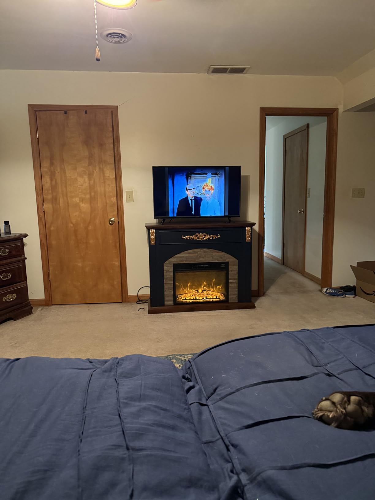 44Inch Electric Fireplace with Mantel, Farmhouse TV Stand with Electric Fire Place Heater, Stacked Stone Surround,White Firebox with 23