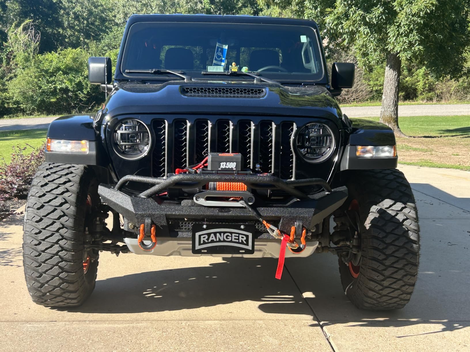 Winch13500lbs 12V Waterproof Electric Winch Synthetic Rope Truck Winch Towing Winch Boat Trailer Winch SUV 4-Wheel Drive Off-Road Vehicle with Remote Control 3/8 Synthetic Rope (Black) customer photo 2
