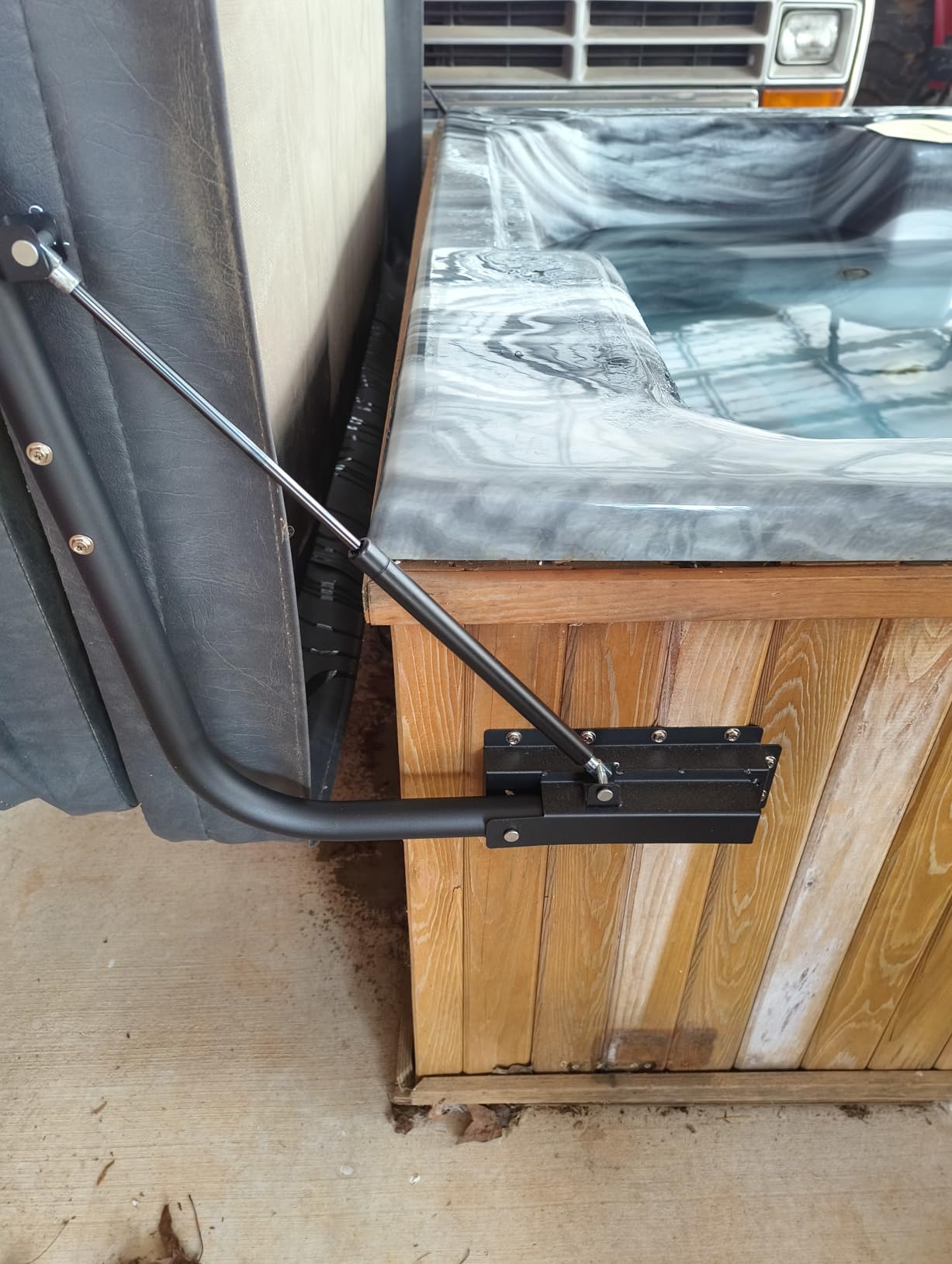 Utheer Hydraulic Hot Tub Cover Lifter for One-Person Spa Cover Removal | Hydraulic assist reduces lifting effort; powder-coated steel frame; fits tubs up to 96 in with 10-15 in rear clearance customer photo 1