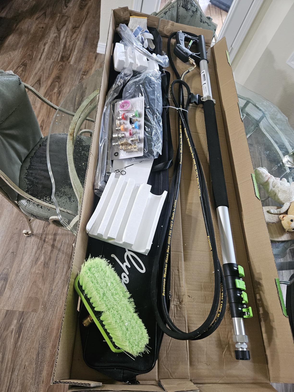 Realyou 24 FT Pressure Washer Telescoping Wand with Pressure Washer Extension Wand, Gutter Cleaner Tool, 5 Spray Nozzle Tips, 2 Hose Adapters, Support Belt and Brush Head customer photo 2