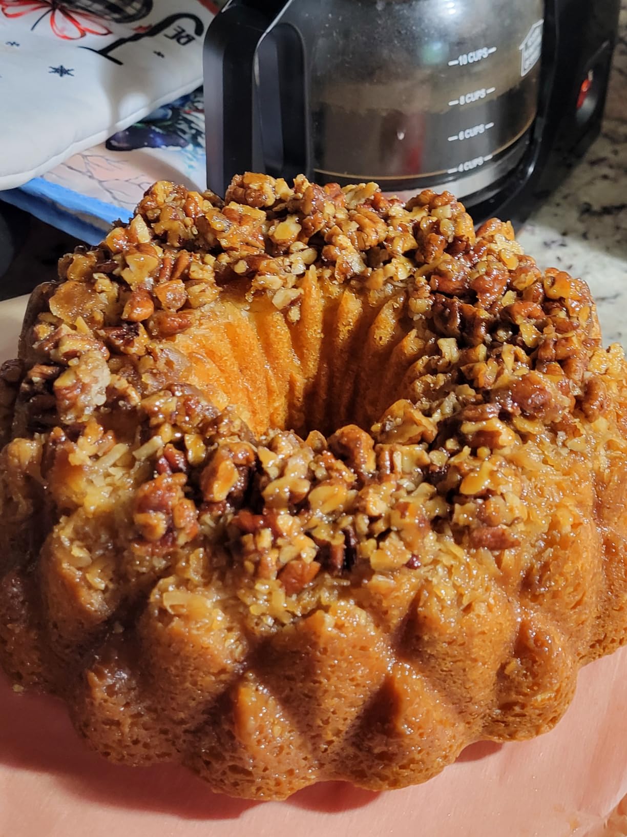 Nordic Ware Kaleidoscope Bundt, 10 Cup, Gold customer photo 1