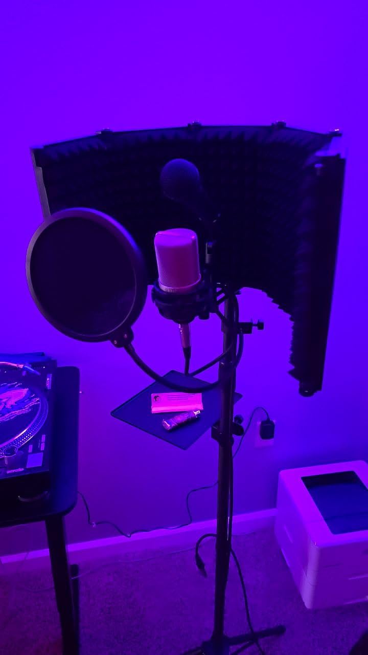 Microphone Stand With Isolation Shield, Recording Studio Equipment With Pop Filter, Tripod Stand, Foldable Mic Shield With Sound Insulation For Recording Studio, Podcasts, Broadcasting customer photo 1