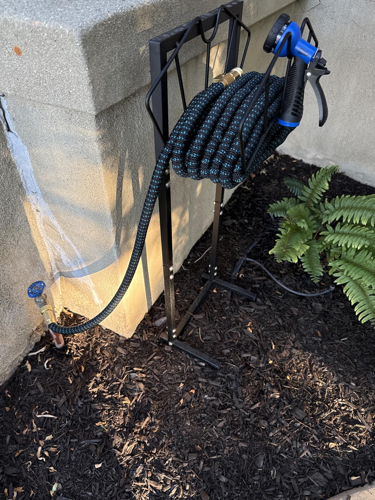 Flexi Hose Expandable Garden Hose with 8 Function Nozzle, 100FT - Lightweight Retractable Garden Hose, Water Hose - No-Kink Flexibility, 3/4 Inch Solid Brass Fittings and Double Latex Core customer photo 2