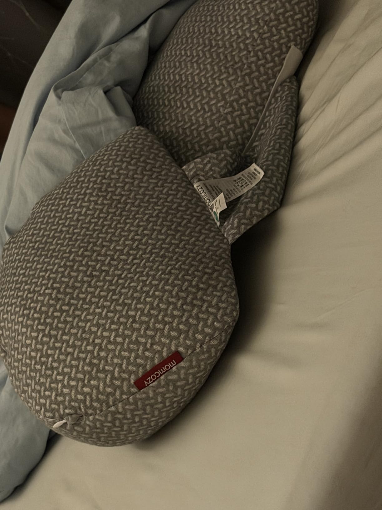 Momcozy Portable Pregnancy Pillow - W Shaped Maternity Support for Side Sleepers, Adjustable Travel Wedge Pillow for Back, Belly, and Hip Relief, Ideal for Pregnant Women, Deep Grey customer photo 1