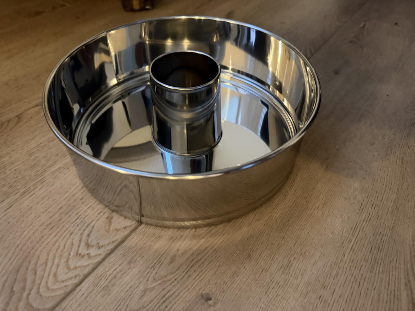 10-Inch Pound Cake Pan with Removable Bottom, 304 Food-Grade Stainless Steel Springform Bundt cake pan, Leak-Proof & Dishwasher Safe - Perfect for Angel food, Pound & Chiffon Cakes customer photo 1