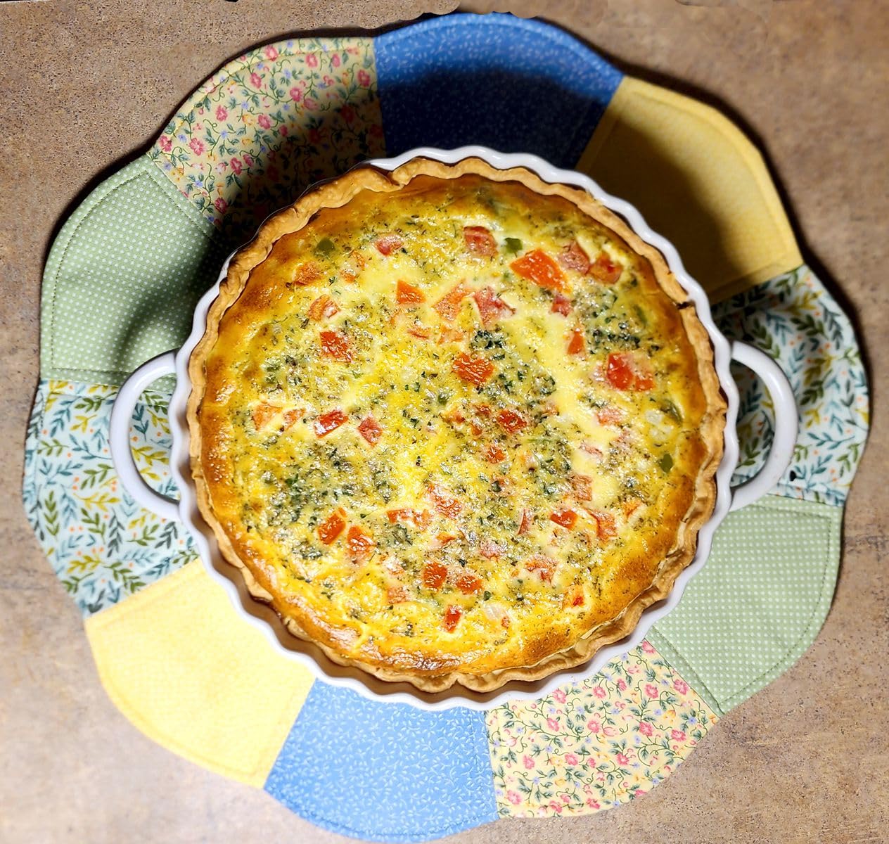 10x2in Deep Ceramic Pie Pan with Handles for Pie Quiche Tart Baking, Easy to Grip, Lead-Free, Casserole Lasagna Dish, Oven Microwave Dishwasher Safe, Red customer photo 1