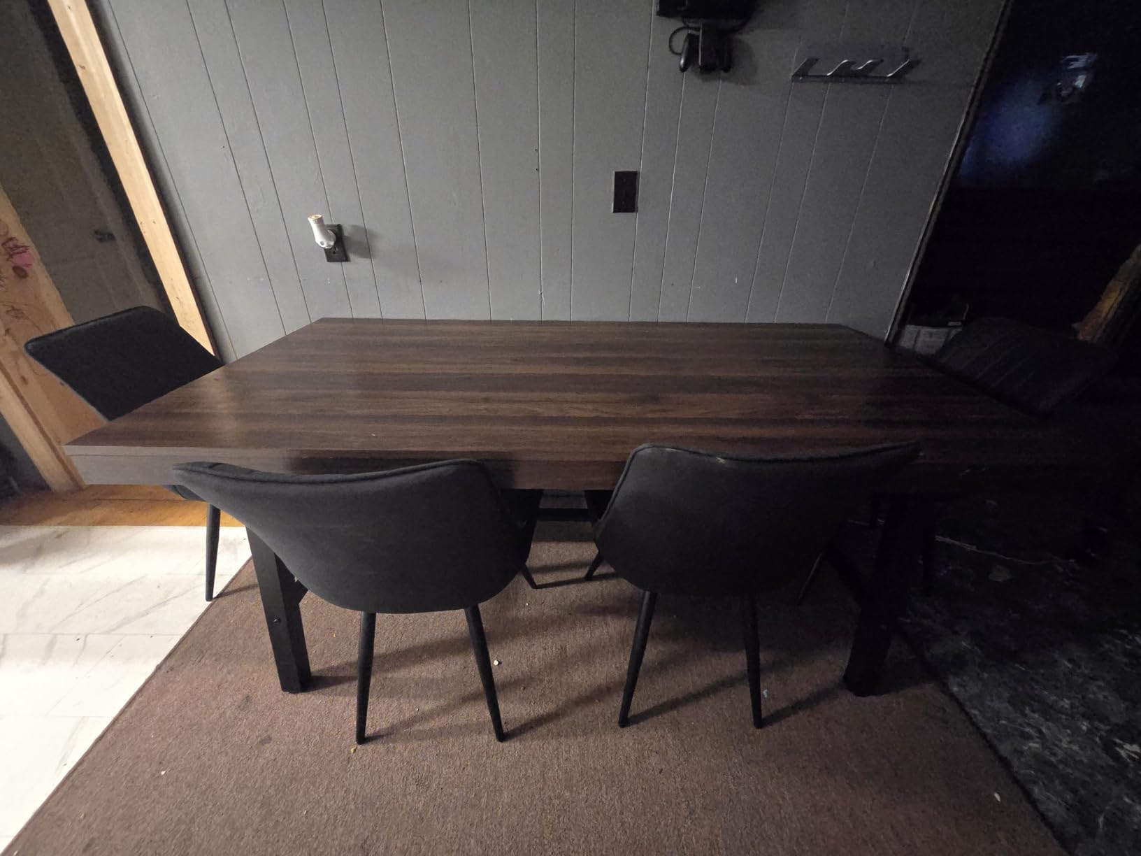 GarveeHome Industrial Dining Table for 6-8 People, 70.87