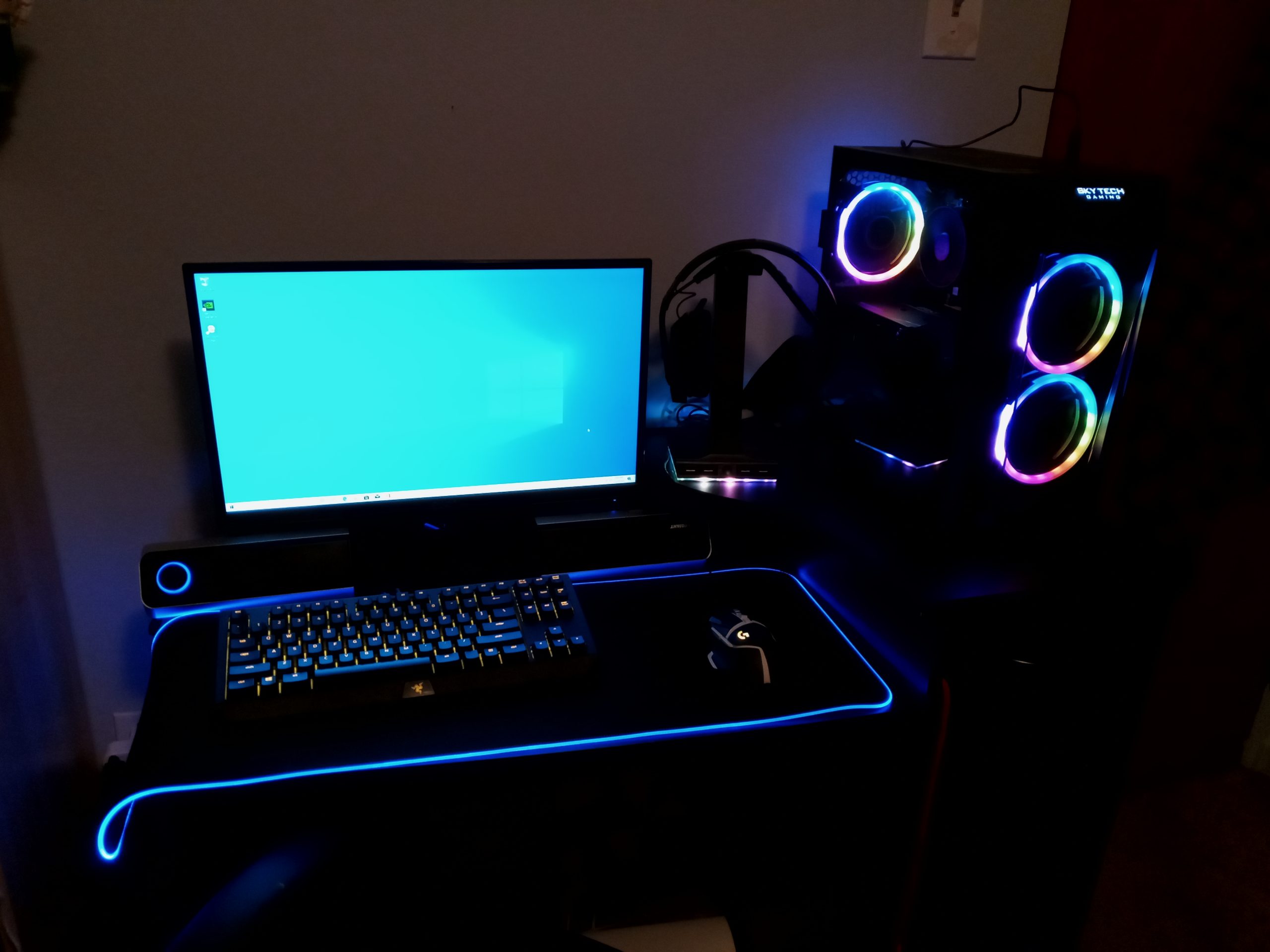 Skytech Gaming Azure 3 Gaming PC, AMD Ryzen 7 9850X3D 4.7GHz, AMD RX 9070XT 16GB VRAM, 2TB Gen4 NVMe SSD, 32GB DDR5 RAM 5600, 850W Gold ATX 3 PSU, 360 ARGB AIO, WI-FI 5, Windows 11 customer photo 2