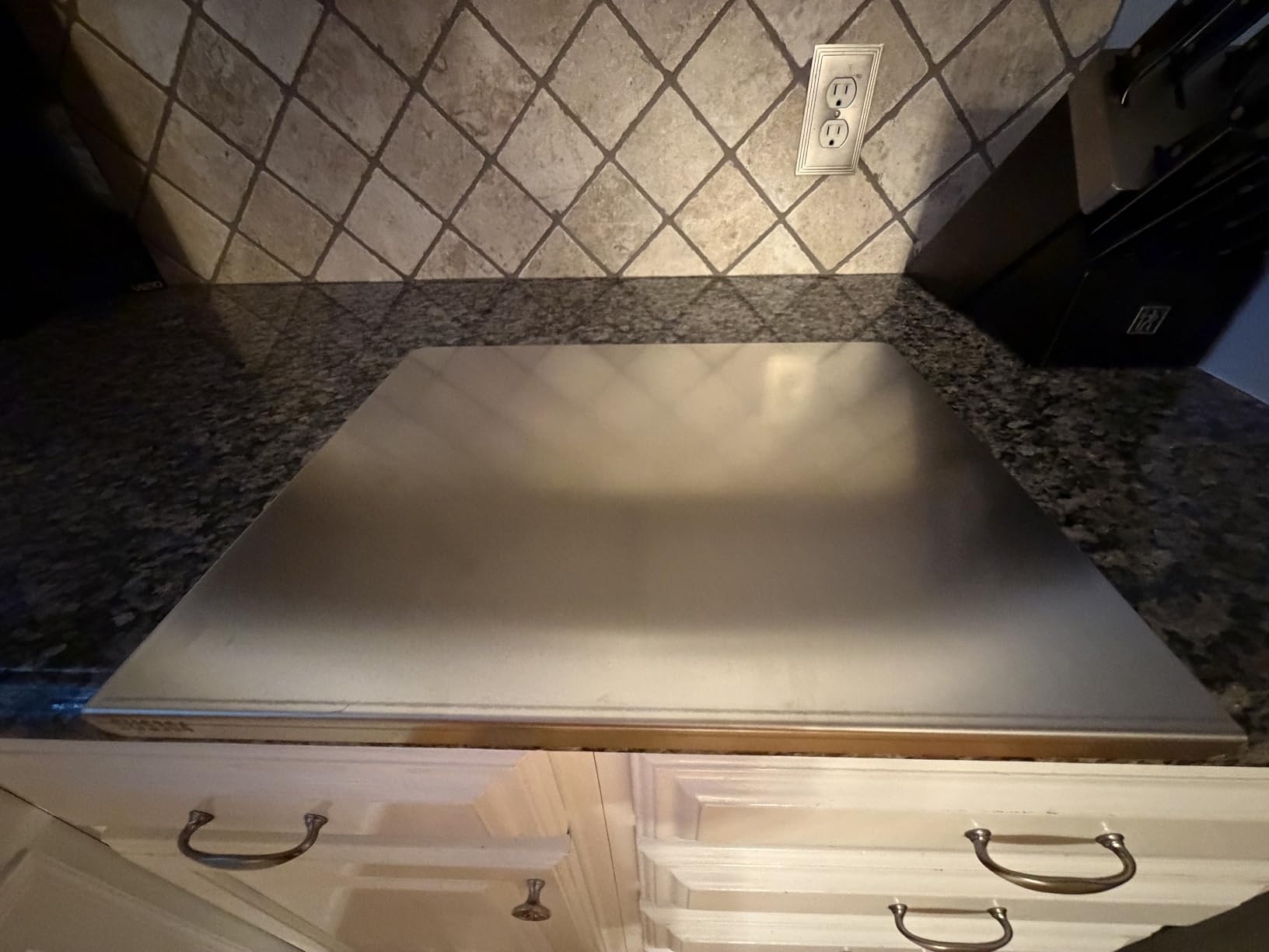 Oversized 304 Stainless Steel Cutting Board for Kitchen, Extra Large Metal Cutting Boards Non Toxic, Chopping Board Mat for Meat, Veggies, Fruits, Bread and Baking (19.6