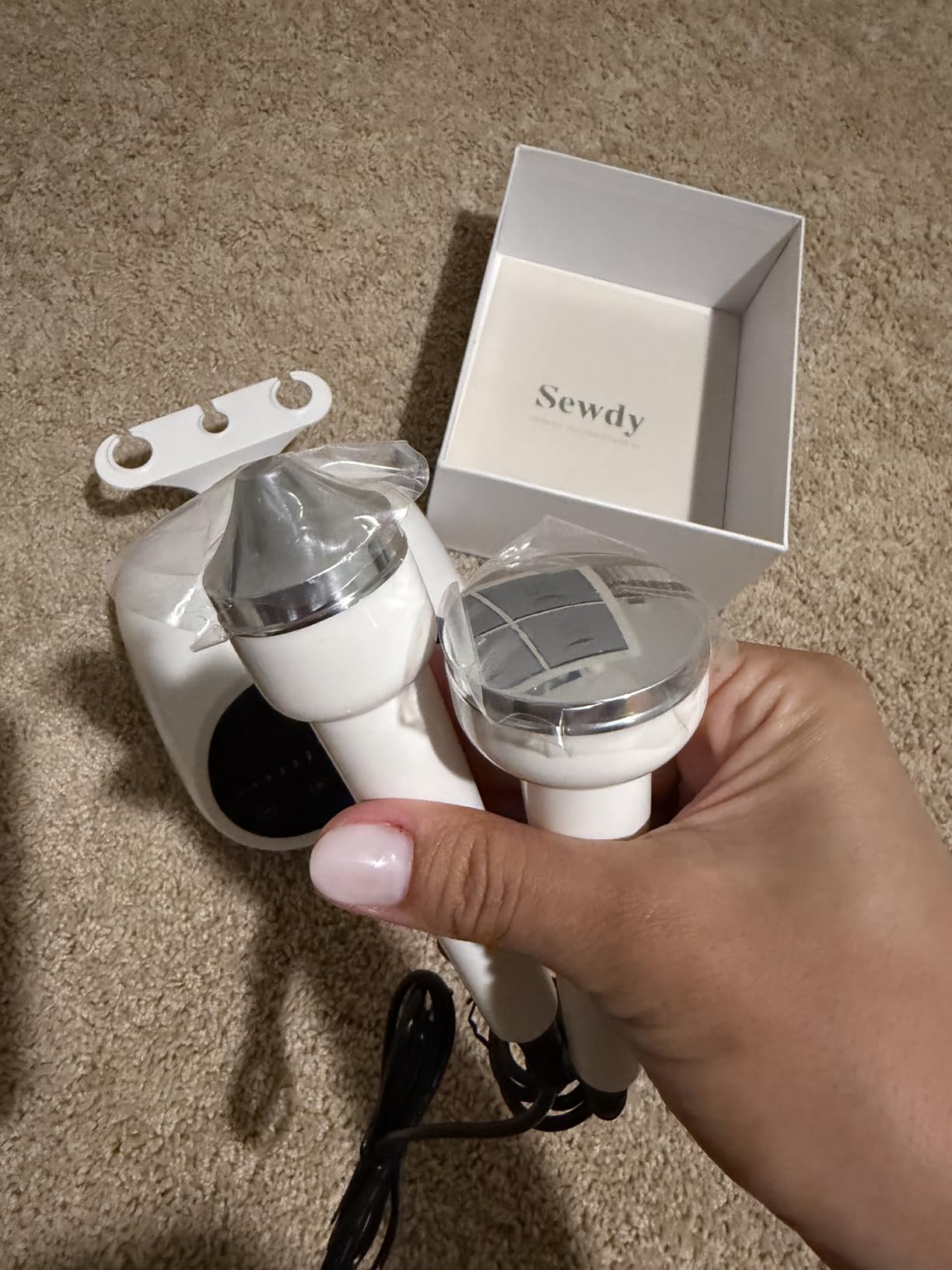 High Frequency RF Skin Tightening Device for Face & Body, Anti-Aging Beauty Machine for Wrinkle Reduction & Sagging Jawline, Non-Invasive At-Home Salon Facial Treatment for Women Model EP-400 customer photo 1