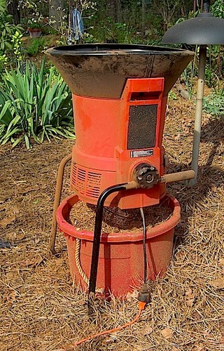 Flowtron Electric Leaf Mulcher & Shredder | Portable Garden Grinder & Chipper for Wet/Dry Leaves, Grass & Pine Needles | Freestanding, Upto 30:1 Mulch Ratio, Adjustable Coarseness customer photo 2