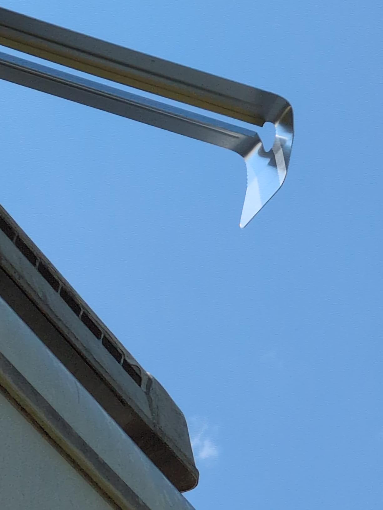 Winegard RV-3095 Sensar III Amplified Outdoor RV Antenna - Crank-Up Batwing HDTV - VHF/UHF, Digital, 4K Ready - Rotation Aiming 65 Mile Long Range - 48 Inch Raised Height customer photo 2