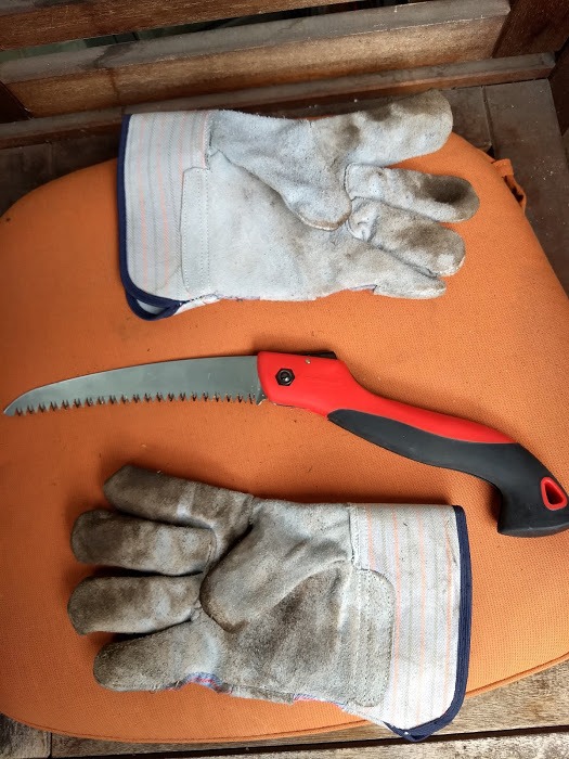 Corona RS 7245 Razor Tooth Folding Saw, 7-Inch Curved Blade, Steel customer photo 2