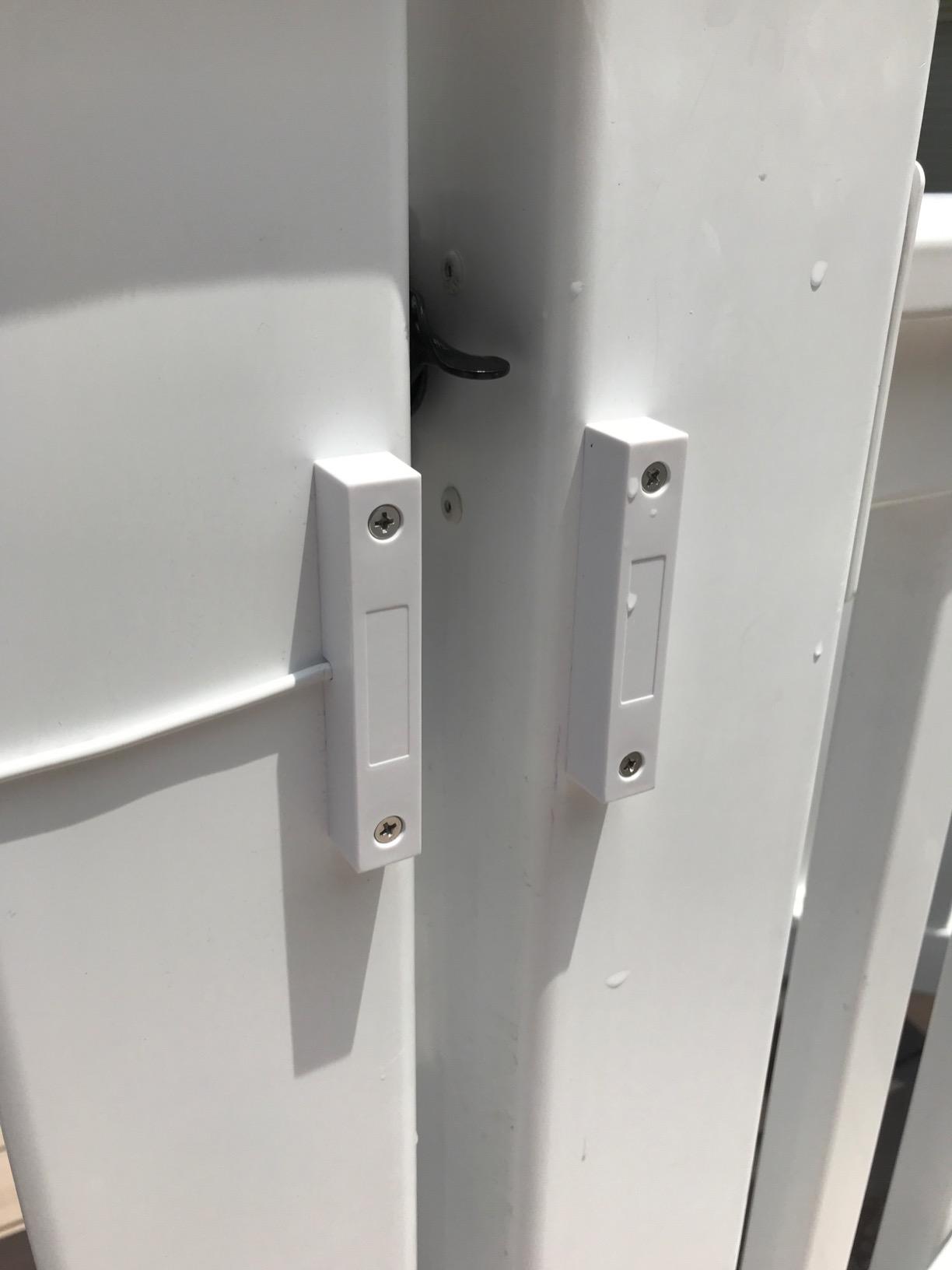 Poolguard GAPT-2 Outdoor Pool Gate Alarm, White customer photo 2