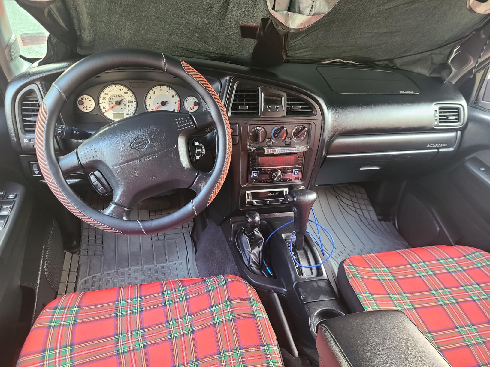 3D LVP Interior Cleaner - Removes Dirt, Grime, Grease, Oil & Stains from Leather, Vinyl & Plastic - Great for Seats, Steering Wheels, Door Panels, Dashboards - Car, Office, Home Use - 1 Gallon customer photo 1