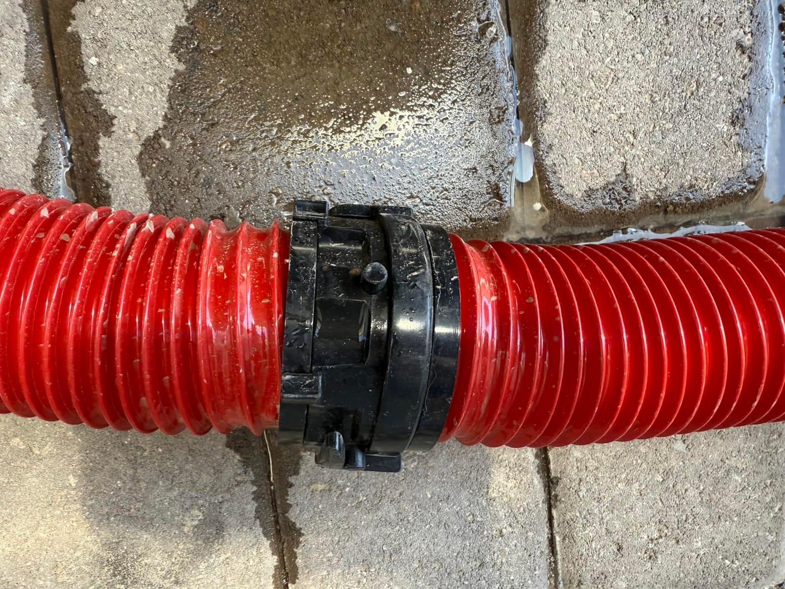 Valterra EZ Coupler 20-Foot RV Sewer Hose Kit for RV Camper, Includes 2 Attachable 10-Foot Hoses with Rotating Fittings and 90 Degree Clearview Sewer Adapter customer photo 1