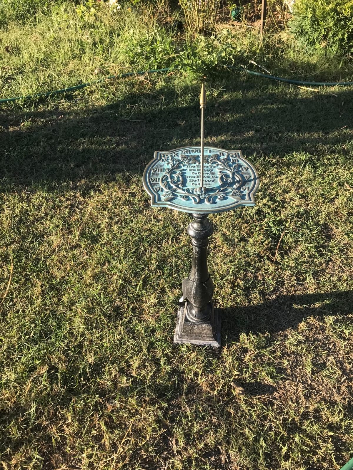 Rome 2303 Happiness Sundial, Solid Brass with Verdigris Highlights, 10-Inch Diameter customer photo 1