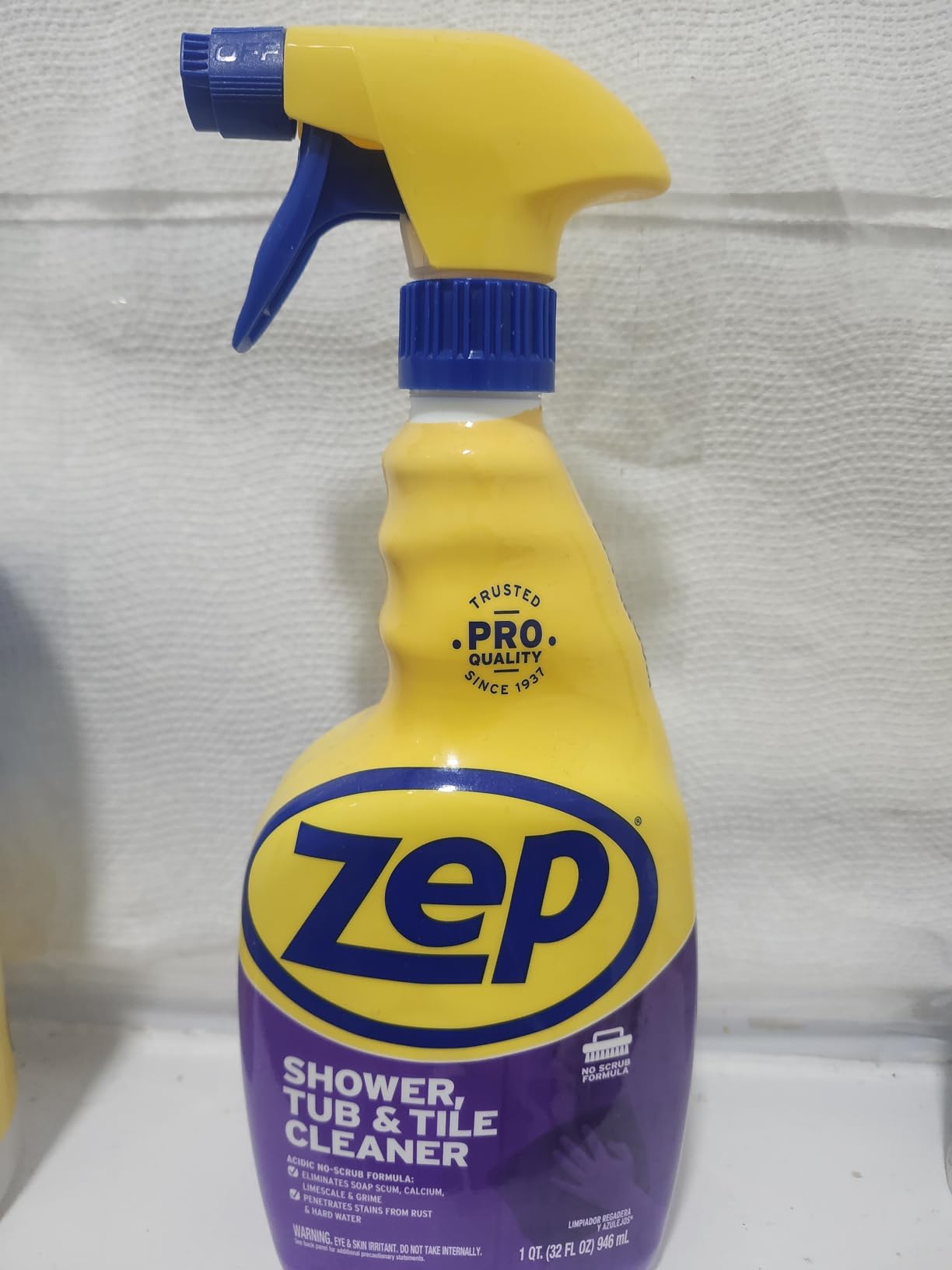 Zep Shower Tub and Tile Cleaner - 32 oz (Pack of 1) - ZUSTT32PF | An Acidic, Scrub Free Formula To Dissolve Many Common Water-Related Bathroom Stains customer photo 1