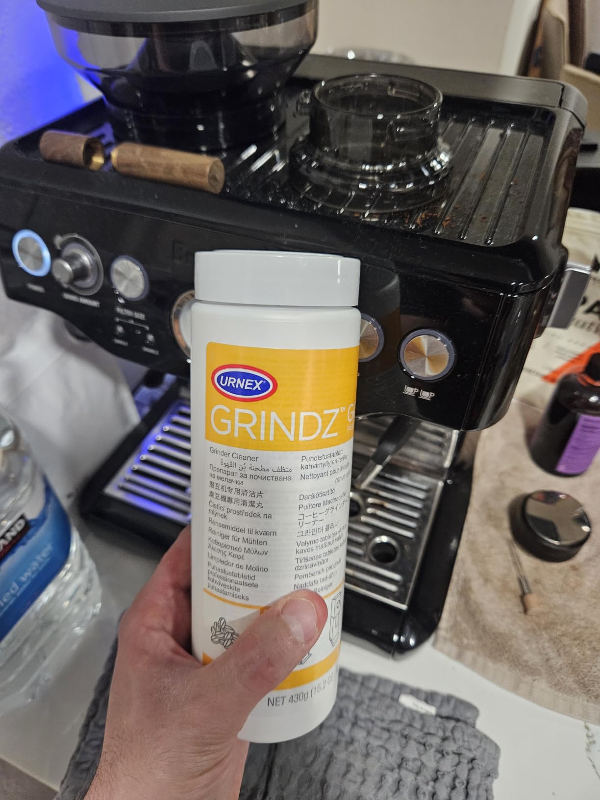 Urnex Grindz Professional Coffee Grinder Cleaning Tablets - 430 Grams - All Natural Food Safe Gluten Free - Cleans Burr and Casing - Help Extend Life of Your Grinder customer photo 1