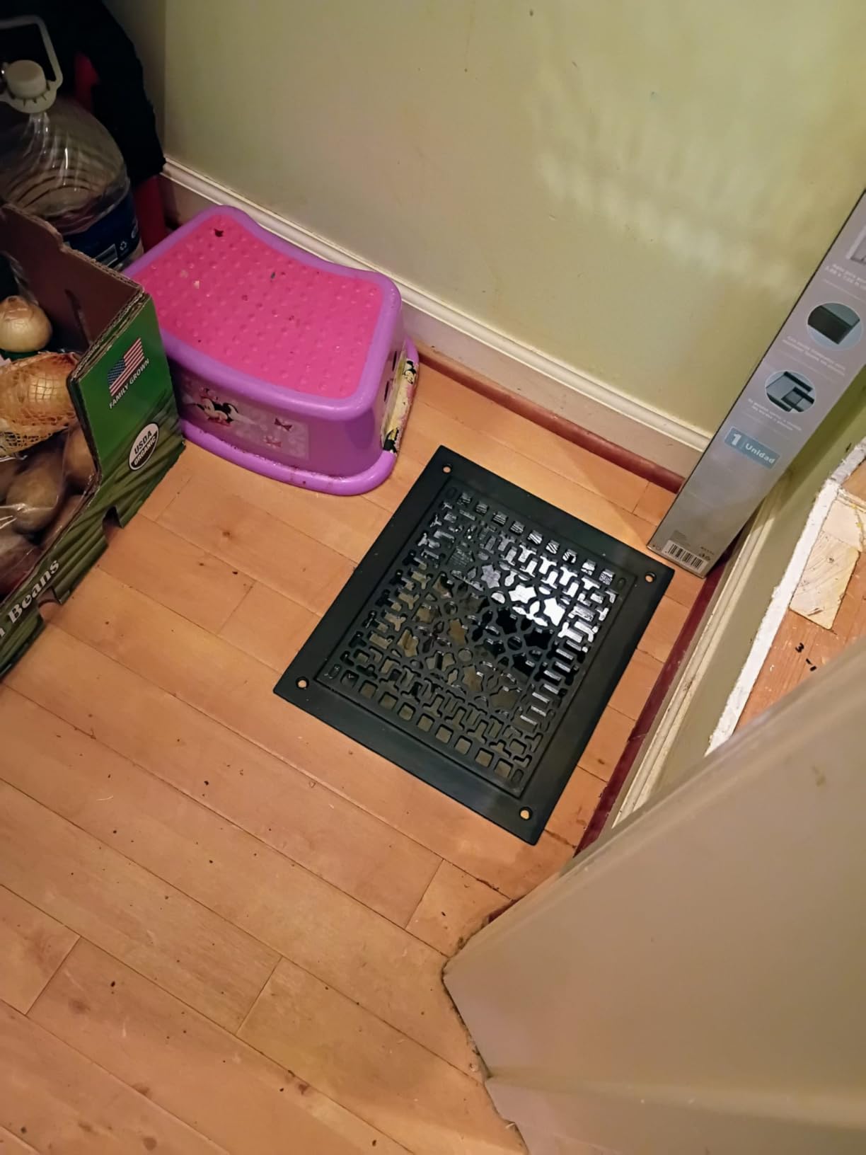 Minuteman International Cast Iron Floor Grate Grille, Black customer photo 1