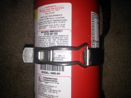 Kidde Fire Extinguisher Mount, Metal Strap Bracket, Heavy Duty, Compatible 5-Pound Fire Extinguishers, Black customer photo 2