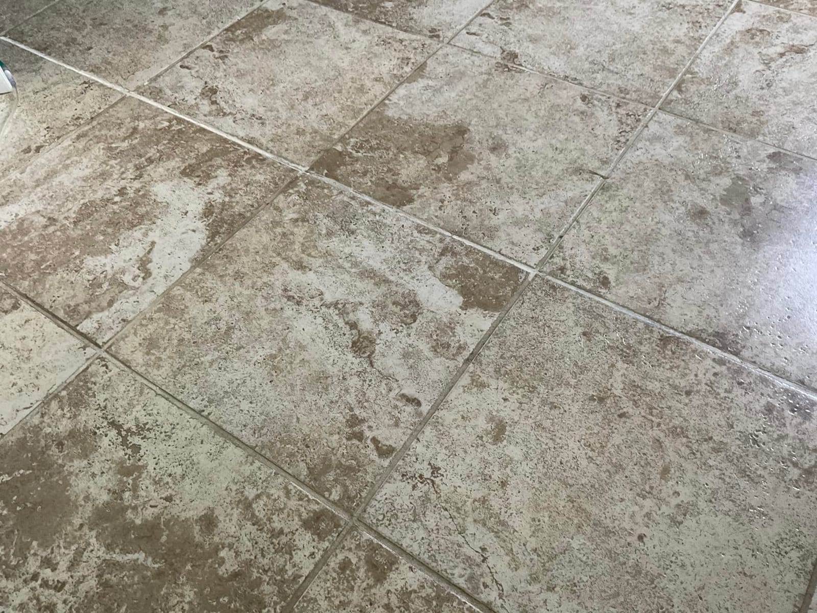 Black Diamond Stoneworks Marble & Tile Floor Cleaner Concentrate, 1 Quart | pH Neutral, Streak-Free & No-Rinse Formula, For Granite, Travertine, Limestone, Slate, Ceramic & Porcelain Floors customer photo 2