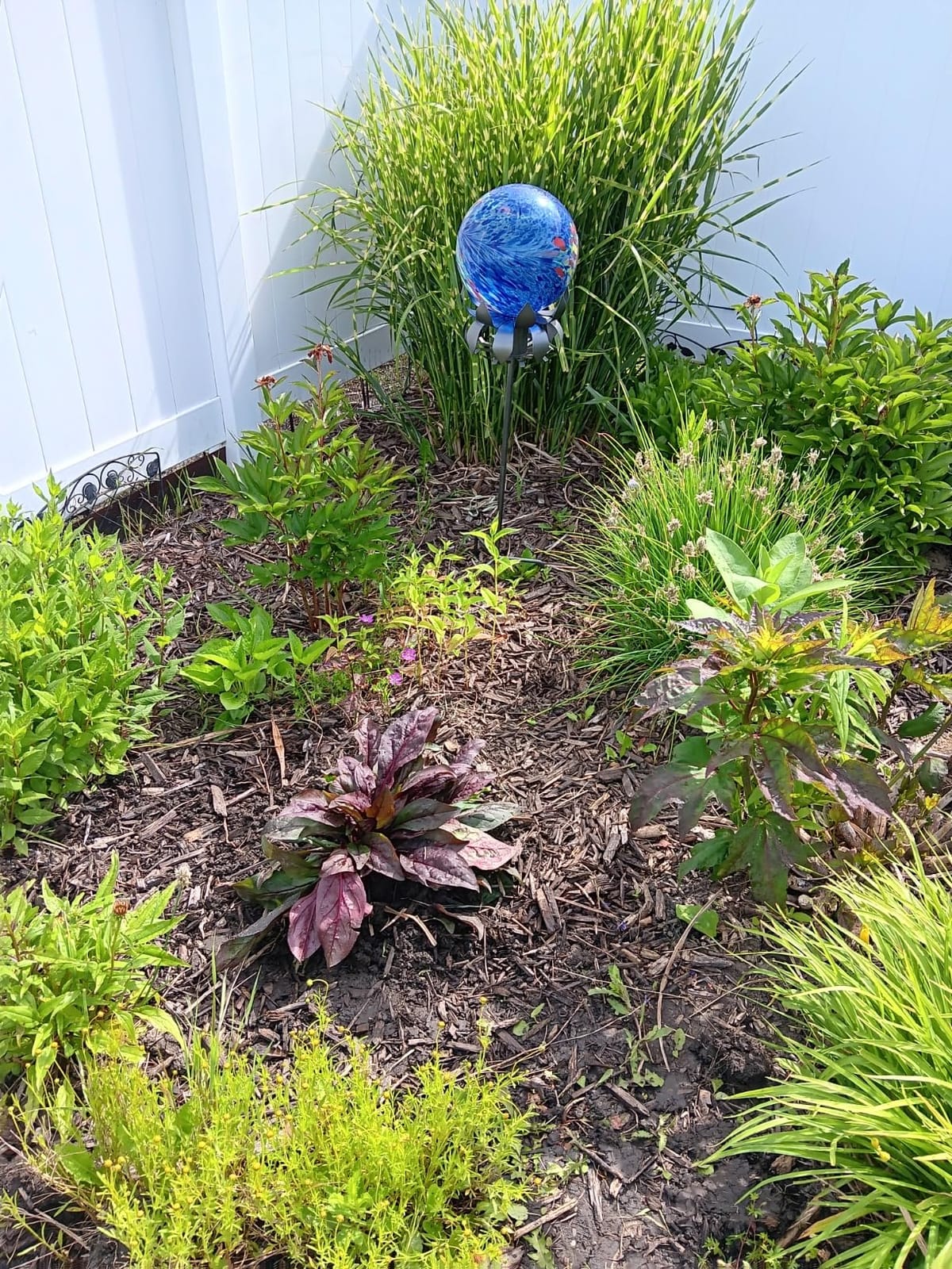 Achla Designs Petals Gazing Globe Ball Stand customer photo 1
