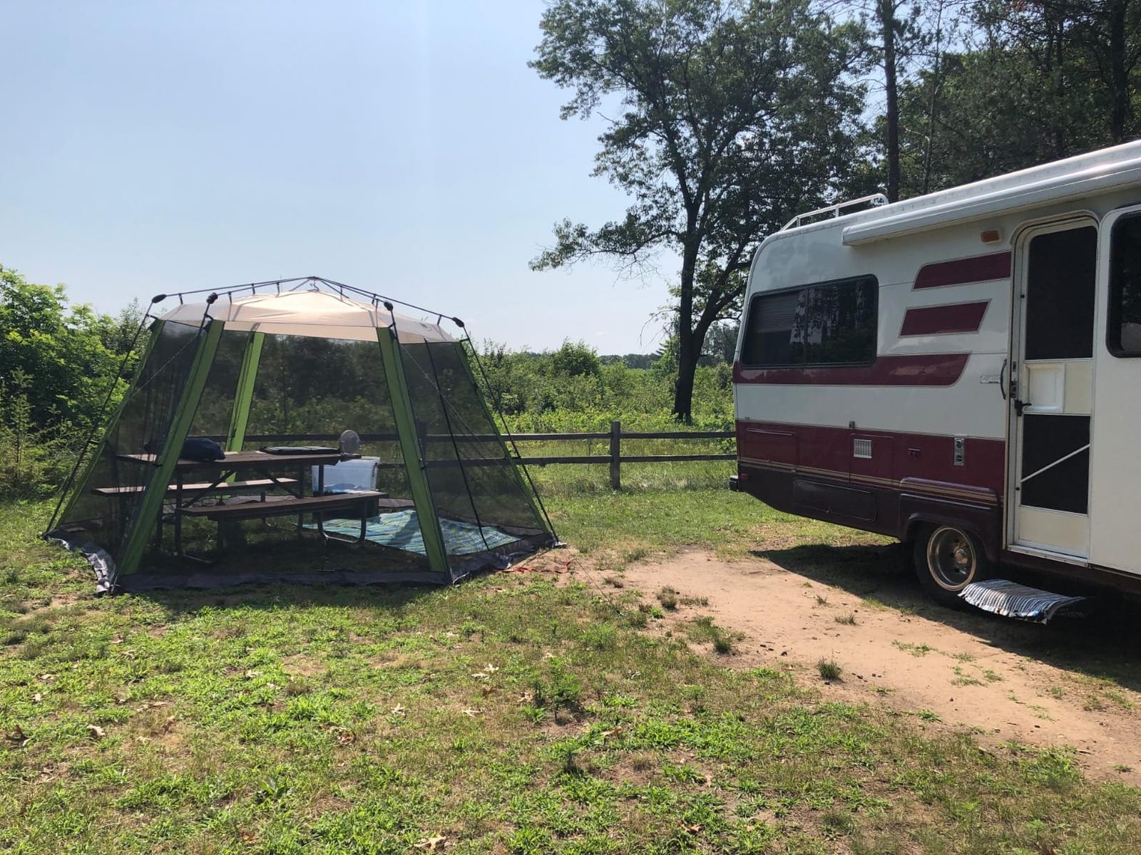 Coleman Skylodge Screened Canopy Tent with Instant Setup 10x10/15x13ft Portable Screen Shelter with 1-Minute Setup for Bug-Free Lounging Great for Picnic Yard Beach Park Camping & More customer photo 1