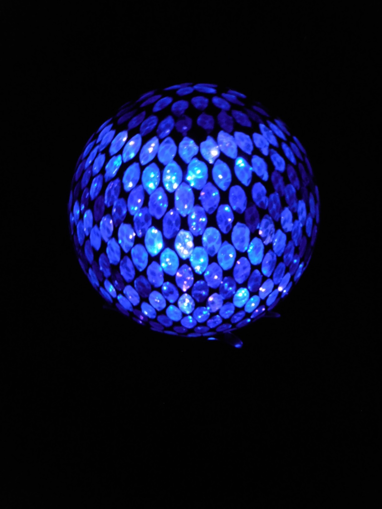 Achla Designs Gazing Globe Ball Stand, 34-Inch H Spiked customer photo 1