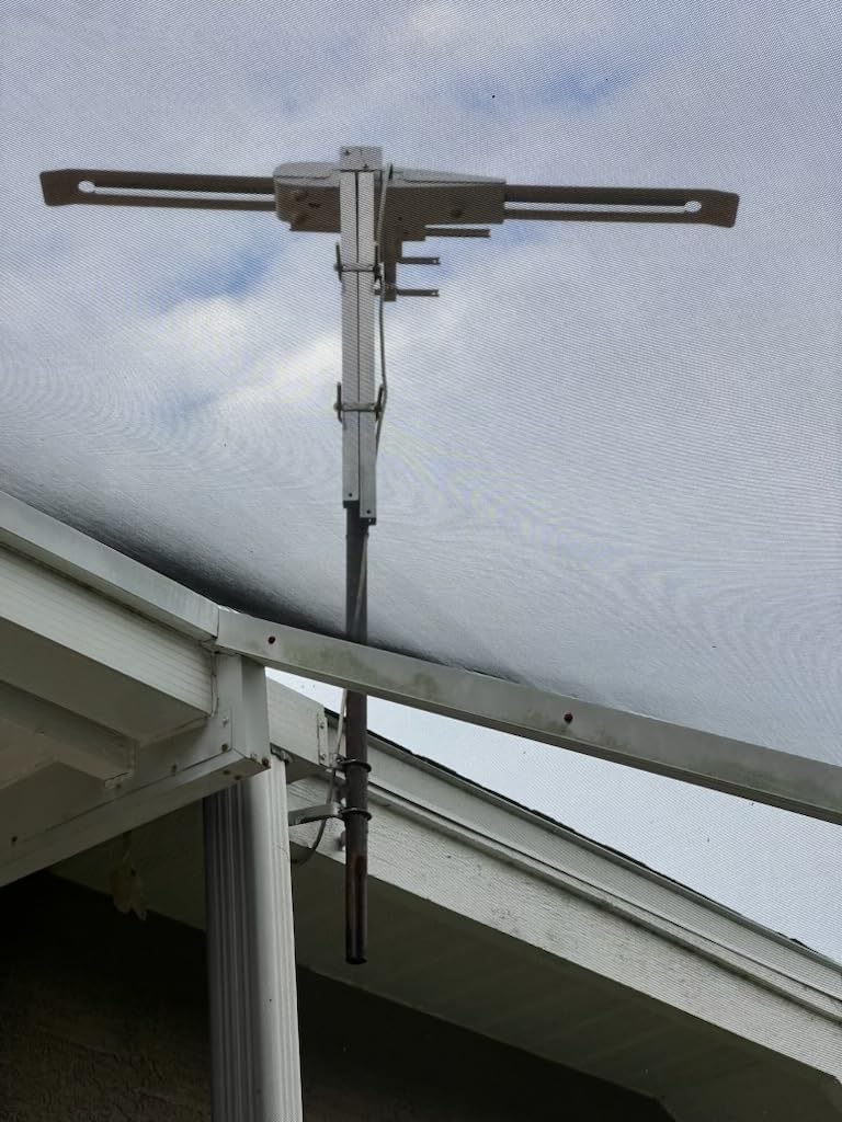 Winegard RVW-395 Sensar IV Amplified Outdoor RV Antenna - Crank-Up Batwing HDTV - VHF/UHF, Digital, 4k Ultra-HD - Rotation Aiming 65 Mile Long Range - 48 Inch Raised Height customer photo 2