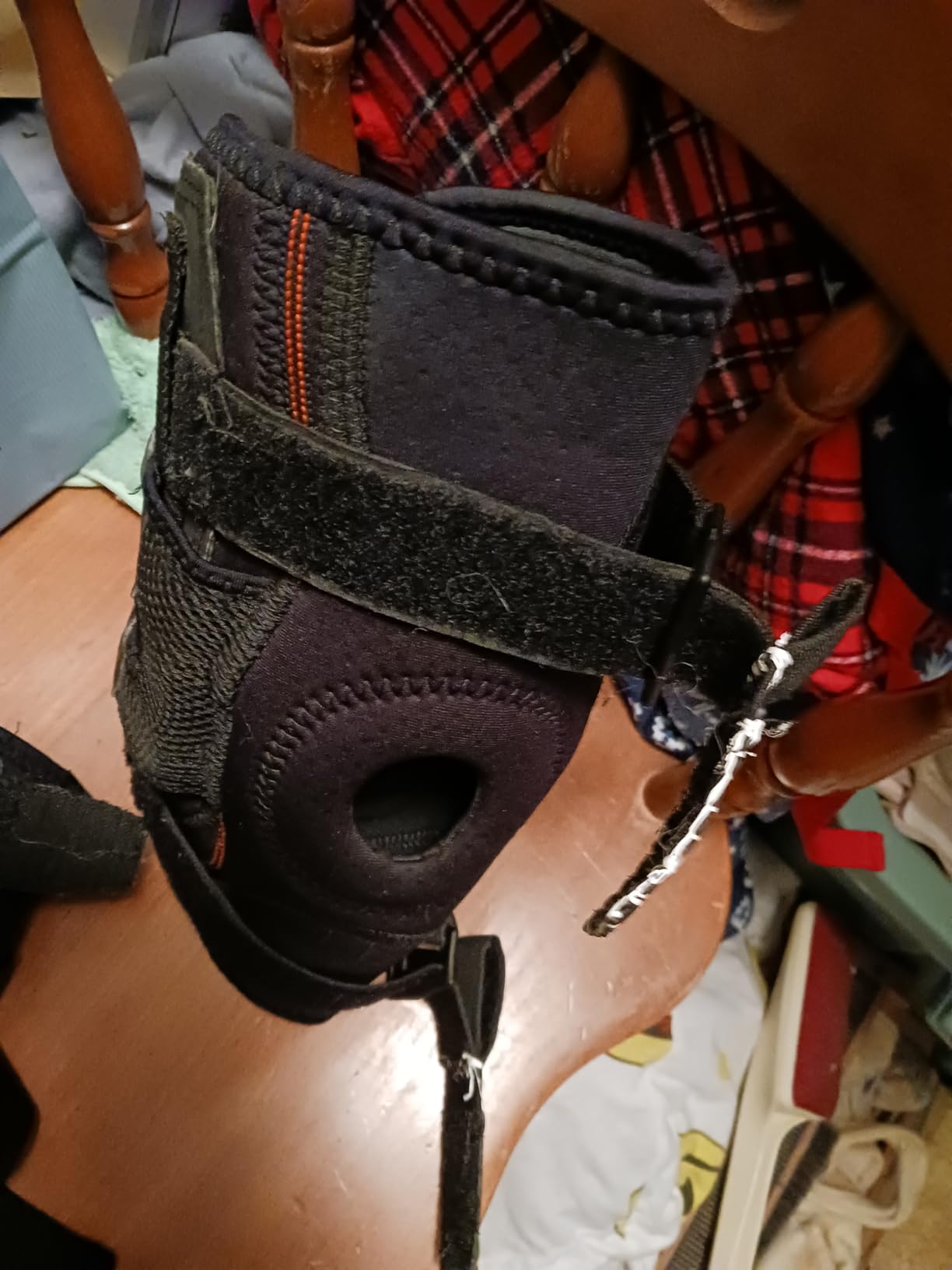 Shock Doctor Knee Brace, Compression Knee Brace for Men & Women, Hinged Knee Brace with Side Stabilizers, Maximum Support, Adjustable Dual Hinges, Knee Braces and Knee Support customer photo 2