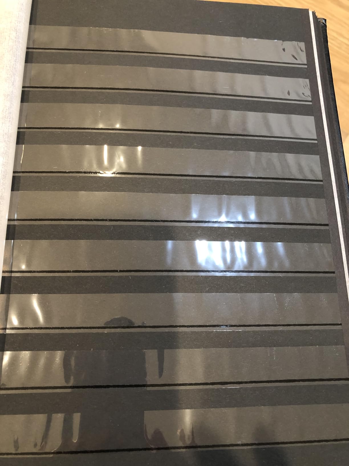 LIGHTHOUSE - COMFORT Padded Leather Cover Stockbook for Stamps - 32 Black Cardstock A4 Pages with Clear Strips and Double Linen Hinges - Red customer photo 2