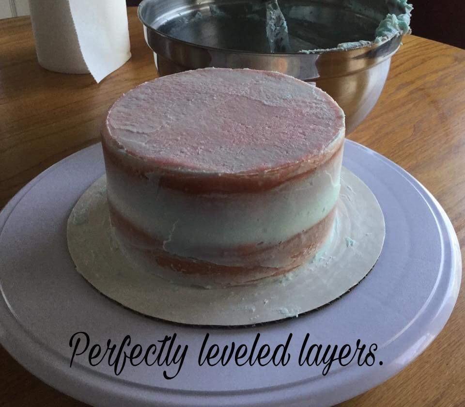 Wilton Adjustable Cake Leveler, Even Layers, 12 x 6.25 Inch customer photo 2