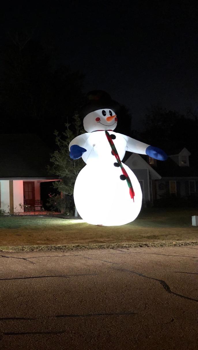 20 FT Tall Giant Christmas Inflatable Snowman with Hat and Scarf | Outdoor Indoor Holiday Decoration, Self-Inflating Blower, Weather-Resistant, Blow-Up Lawn Yard Display customer photo 1