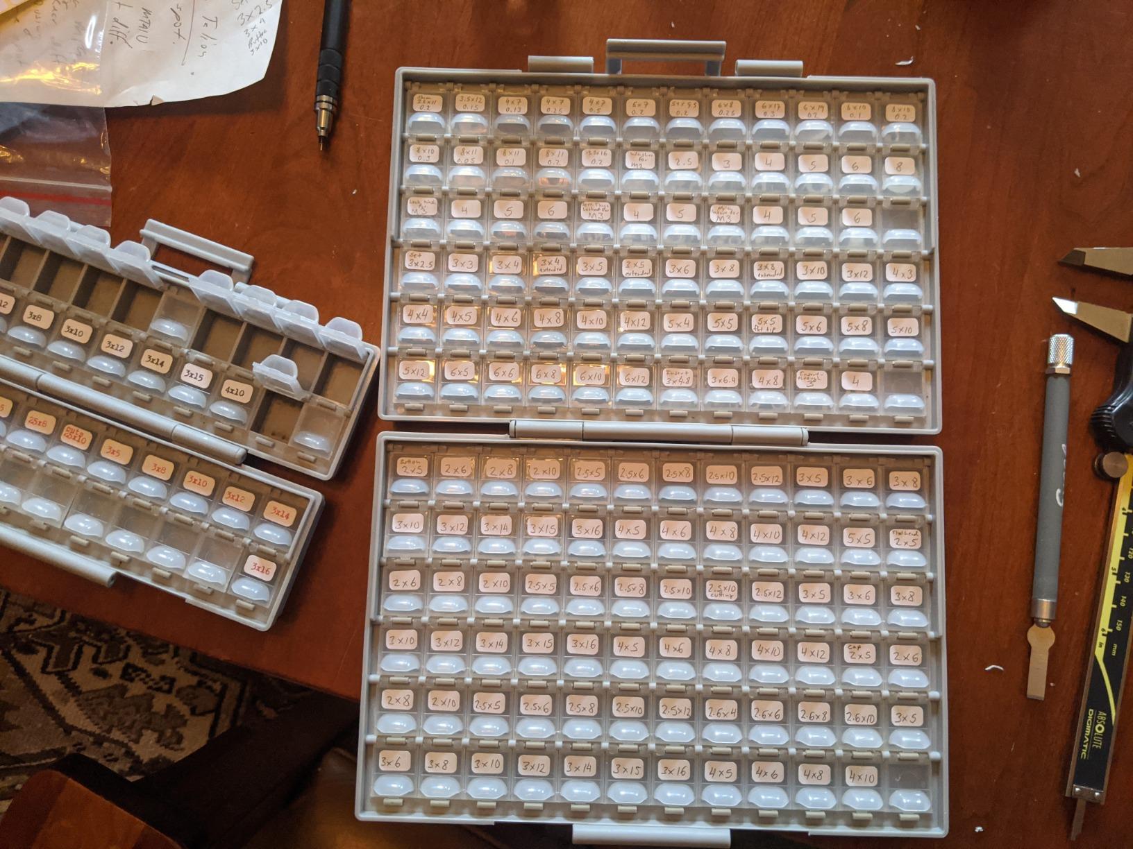 AideTek Two SMD SMT Resistor Capacitor 1206 0805 0603 Box Organizer Craft Beads Storage 144 Compartments for each box customer photo 1