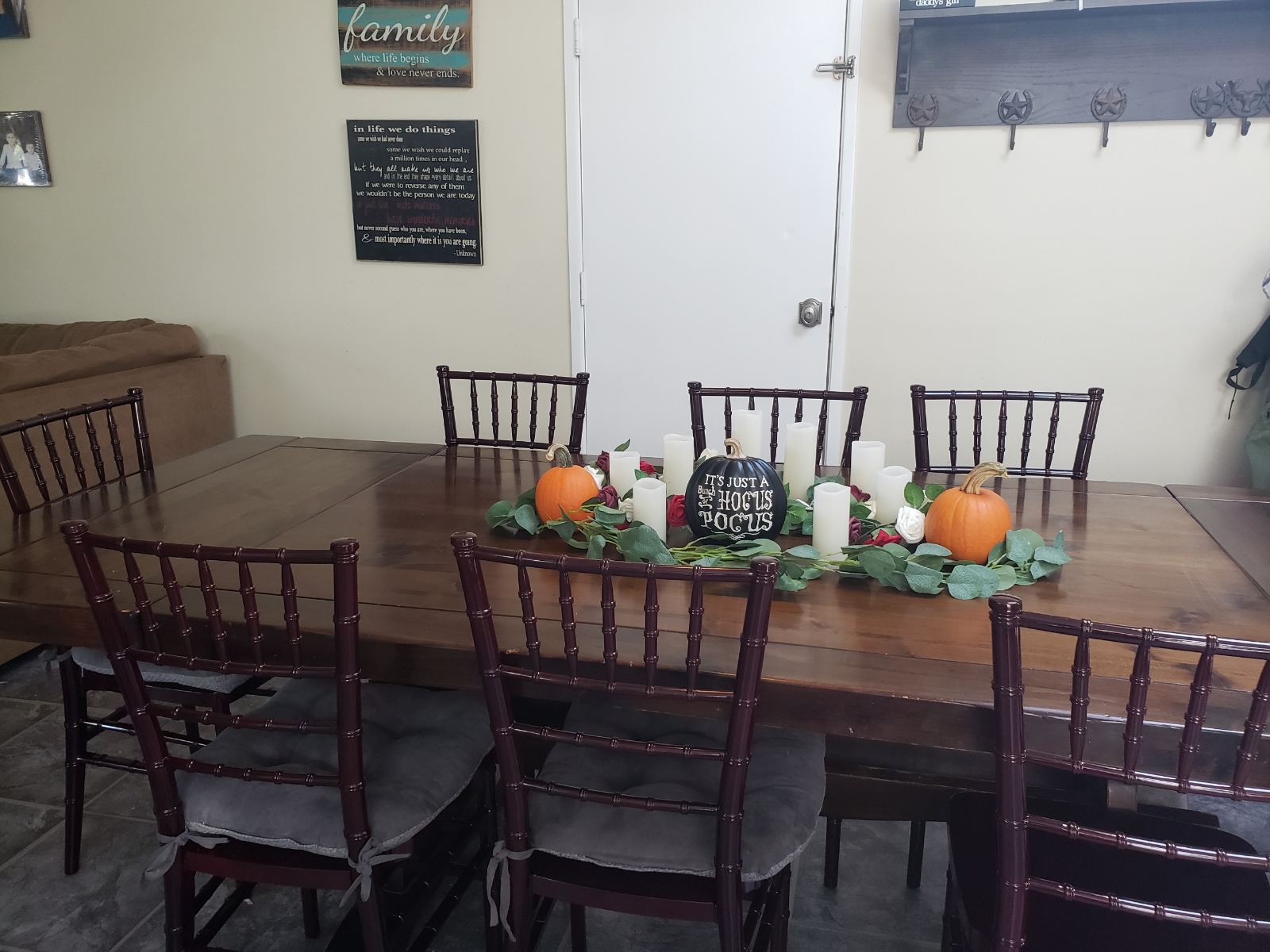 Flash Furniture HERCULES PREMIUM Series Mahogany Resin Stacking Chiavari Chair | Commercial Grade, Event and Banquet Chair customer photo 1